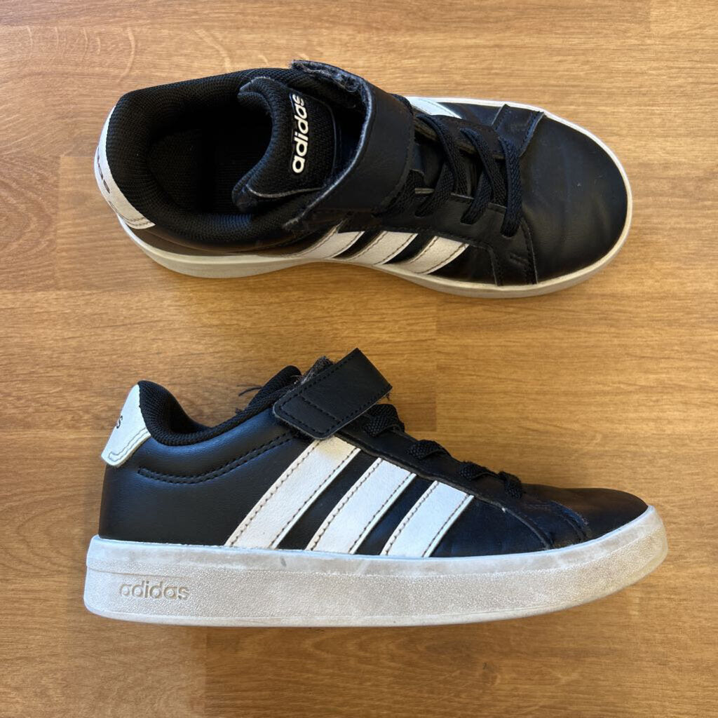 Adidas Black Sneakers - 13