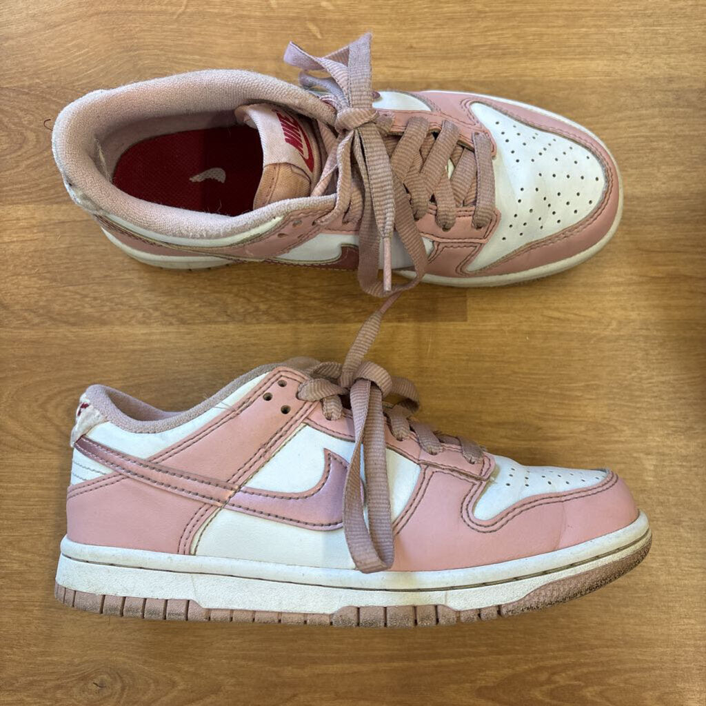 Nike Pink/White Sneakers - 3.5