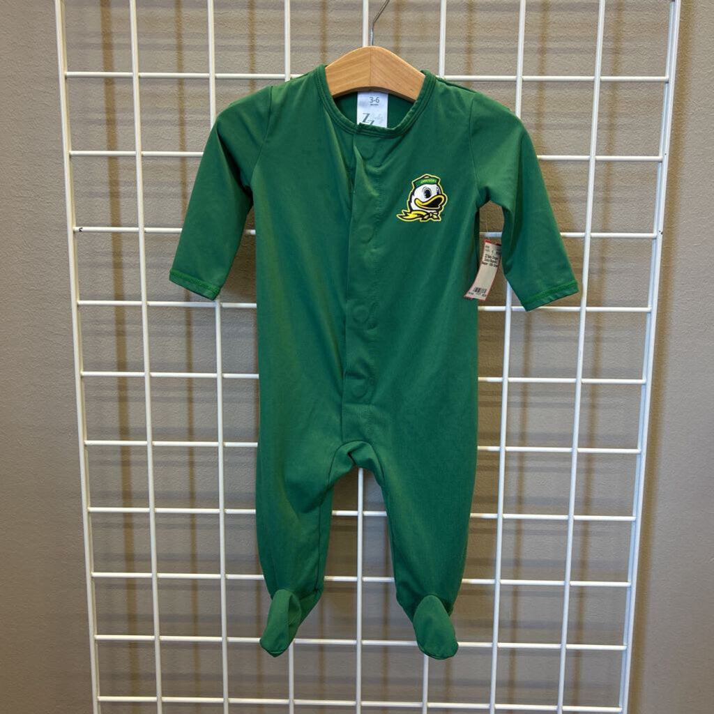 ZZ Baby Oregon Ducks Magnetic Sleeper - 3/6m
