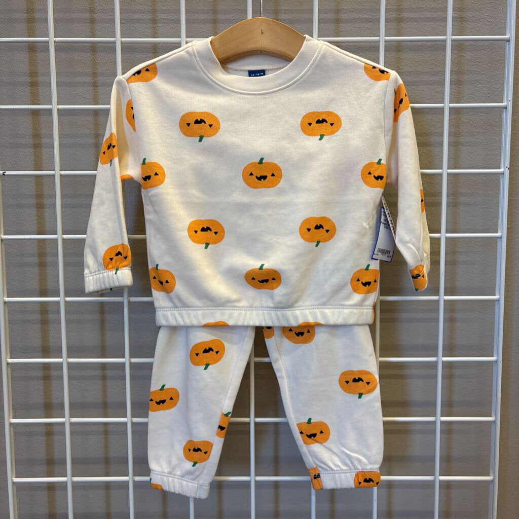 NWT Old Navy Pumpkin Two Pc Set - 12/18m