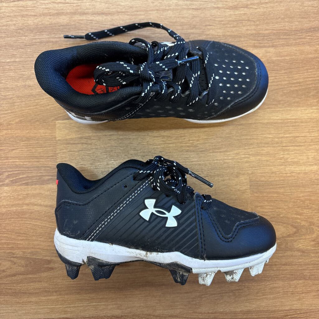 Under Armour Baseball Cleats - 9