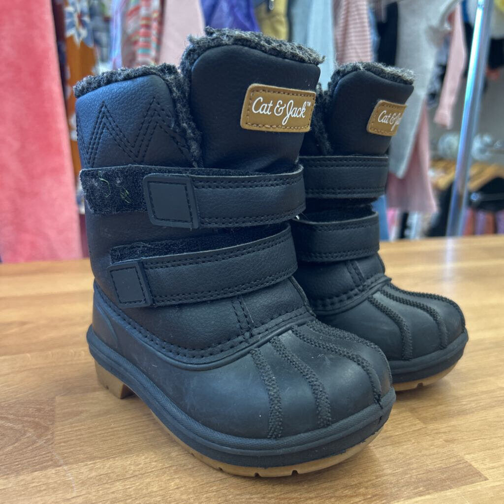 Cat & Jack Black Snow Boots - 7