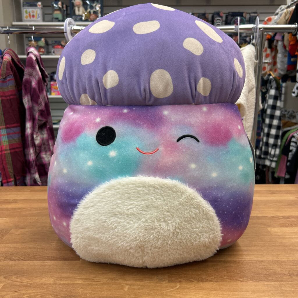 NWT Squishmallow - Unai