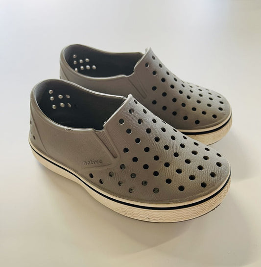 Native Grey Shoes - 9