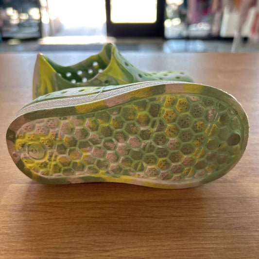 Cat & Jack Green Water Shoes 5