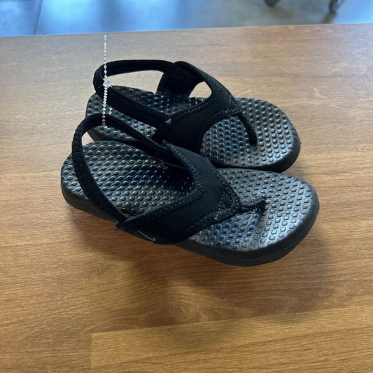 Nike black Flip Flops 8