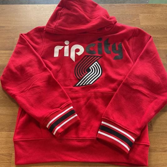 NWT Rip City Hoodie 8