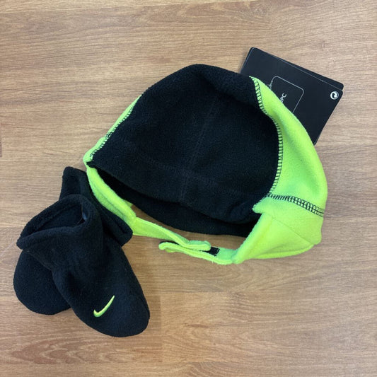 NEW Nike Fleece Hat w/ Mittens Set