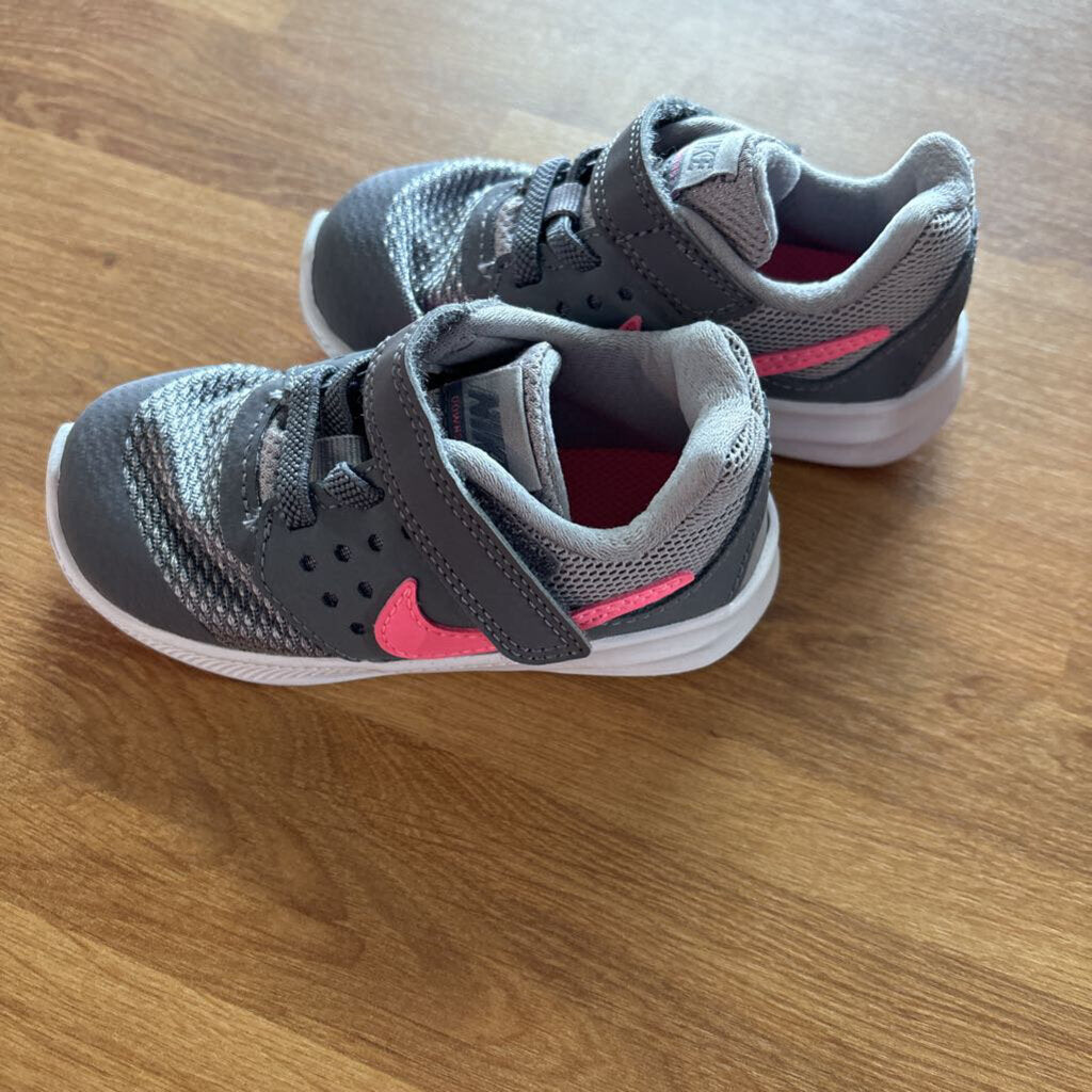Nike Grey Sneakers 7