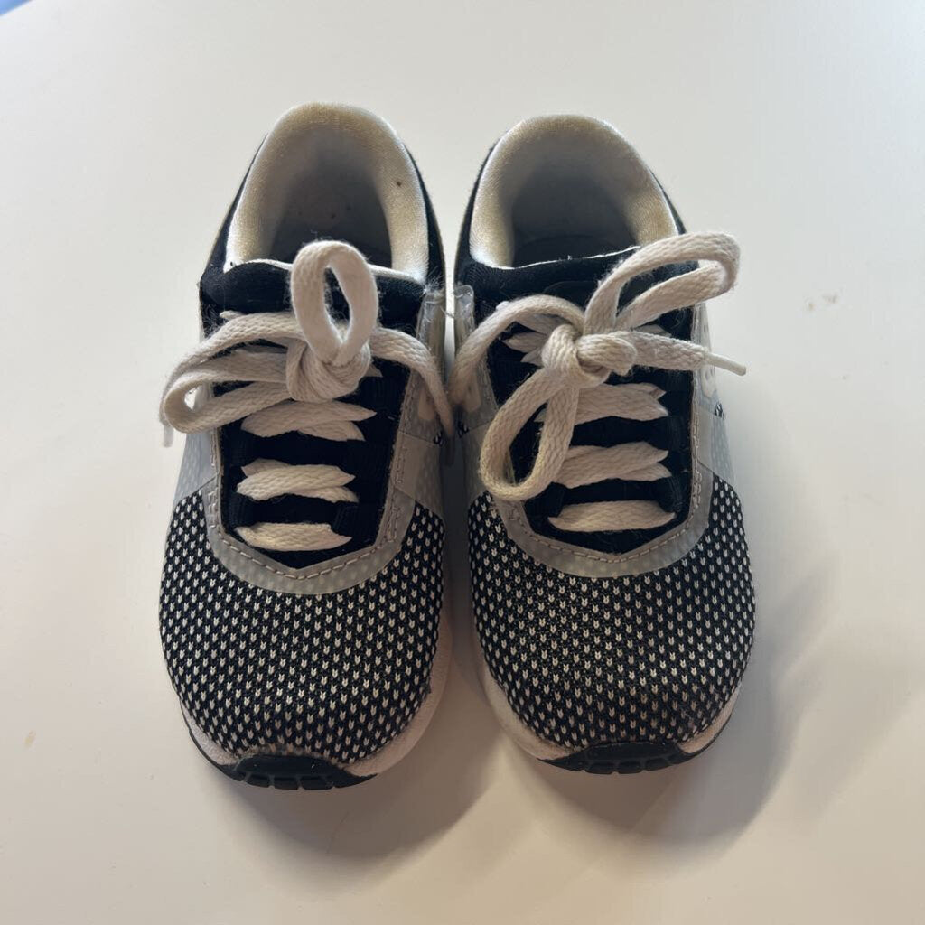 Nike Air White Sneakers - 8