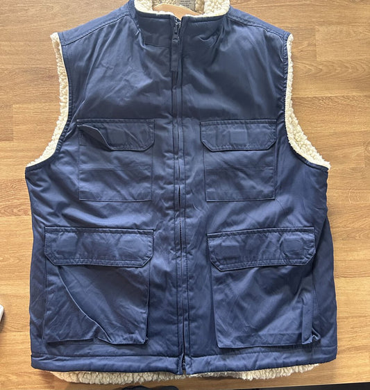 Old Navy Sherpa Vest - 10