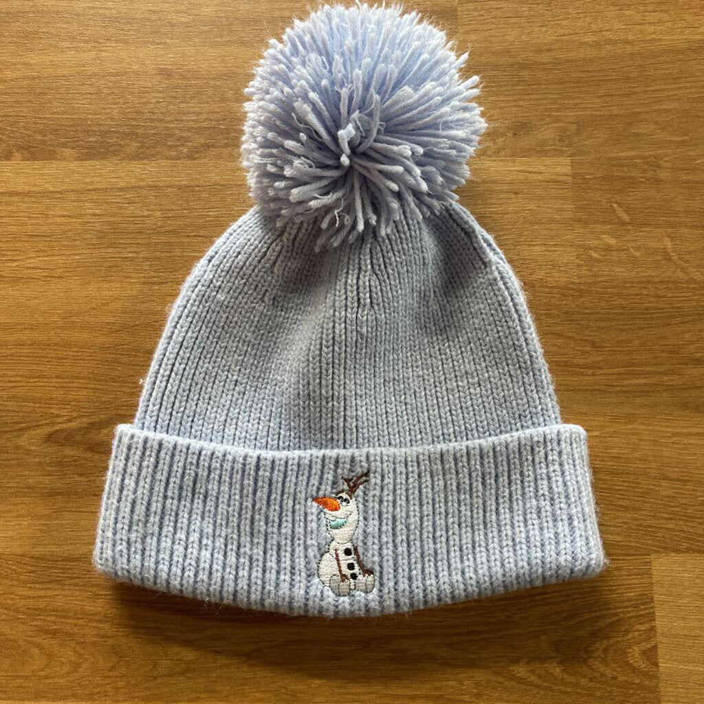 Gap x Disney Olaf Bobble Knit Hat