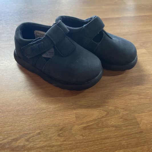 Hush Puppies Navy Shoes - 4.5