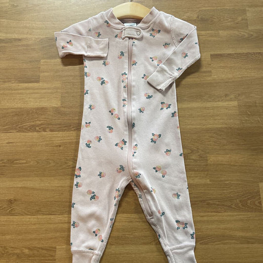 Hanna Anderson Flower Pj's 6-12M (small mark on knee)