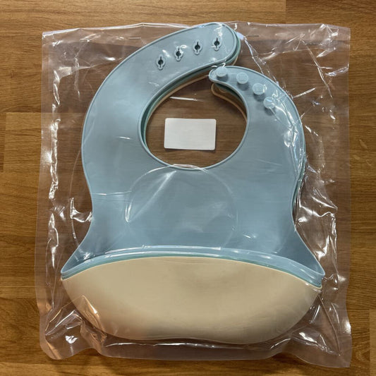 NEW Set of 3 Silicone Bibs