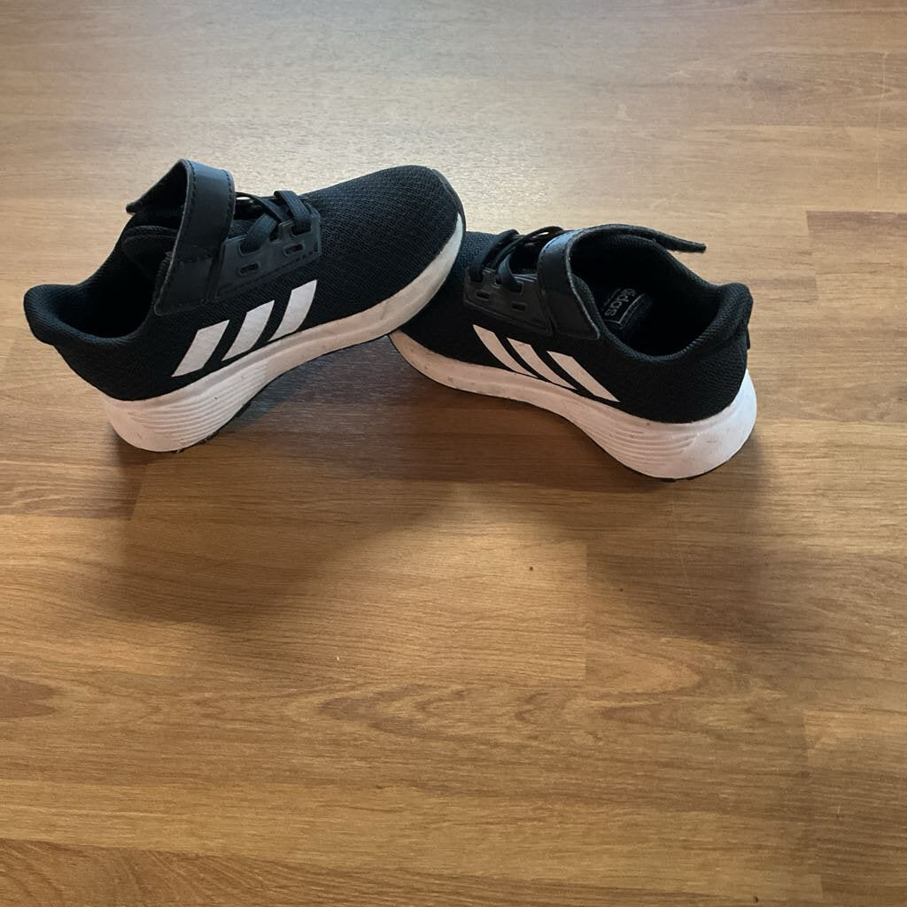 Adidas Black Sneakers - 7