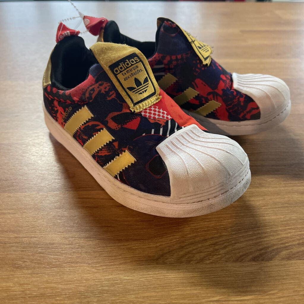 Adidas Marvel Gold Sneaker - 10.5