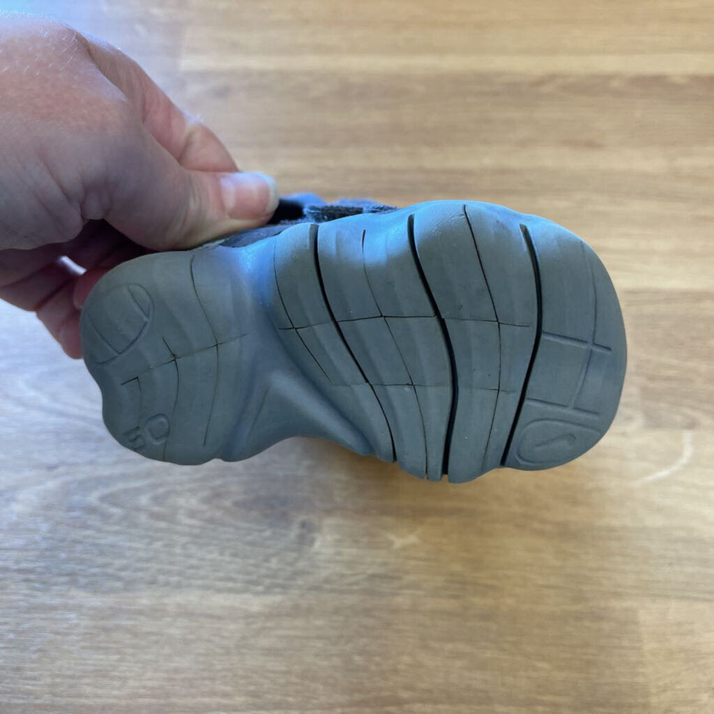 Nike Grey Sandals - 3