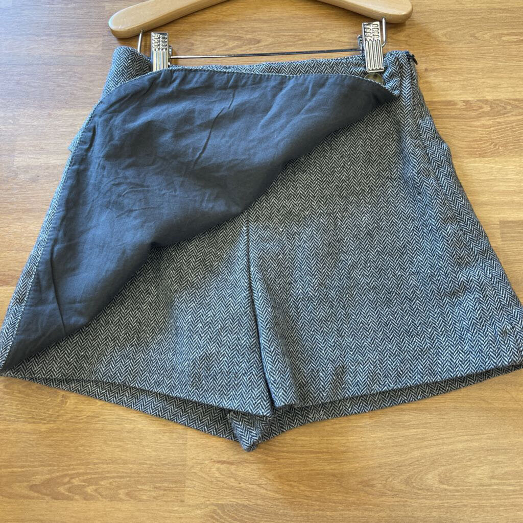 NWT Zara Herringbone Skort - 11/12