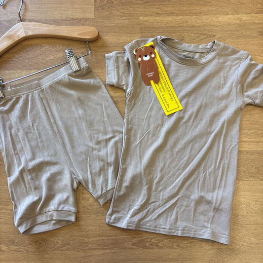NEW Vaenit Brown Viscose Short Pjs - 3T