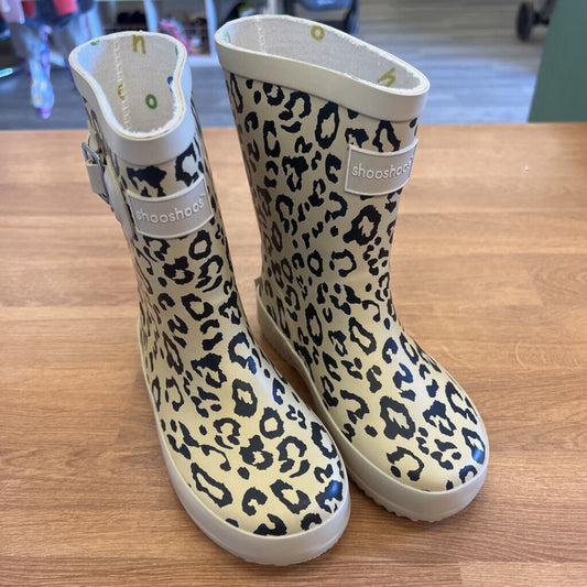 NEW Shooshoos Leopard Rank Boots - 10