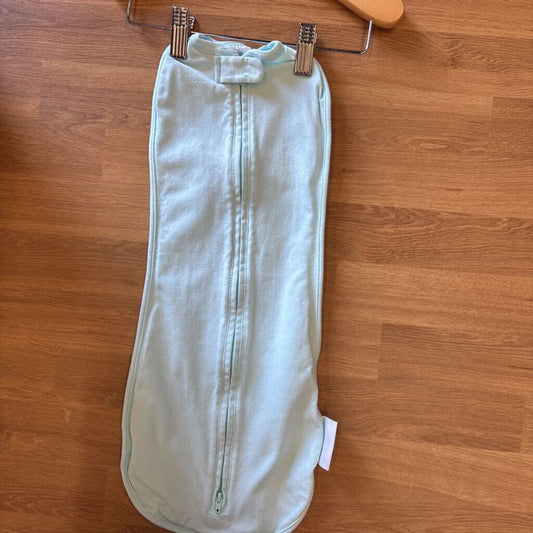 Woombie Swaddle Pod - Blue NB