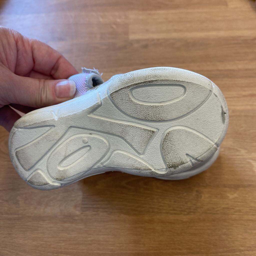 Osh Kosh Grey Sandals - 7