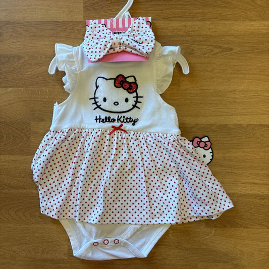 NWT Hello Kitty 2 Pc Set - 9m