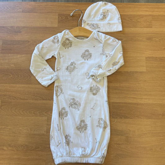 Burt's Bees Sheep Sleeping Gown w/ Hat - 0/6m