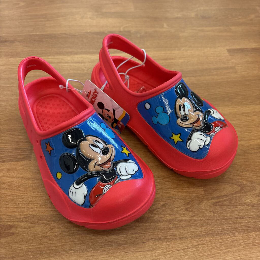 NWT Mickey Sandals - 9/10