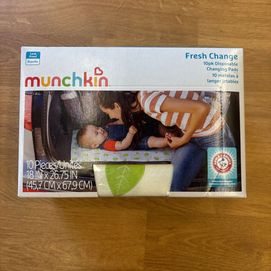 NEW Munchkin Disposable Changing Pads