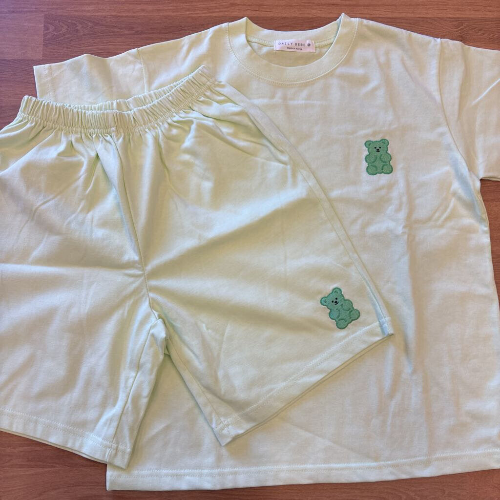 NWT Bear Two Pc Set - JM (8/9)
