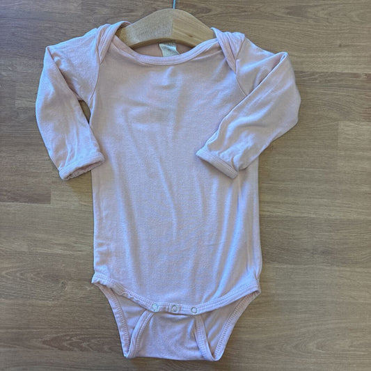 Kate Quinn LS Bamboo Onesie 6-12m (wash wear)