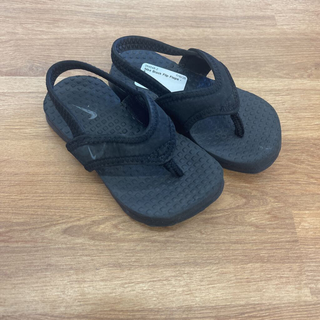 Nike Black Flip Flops - 6