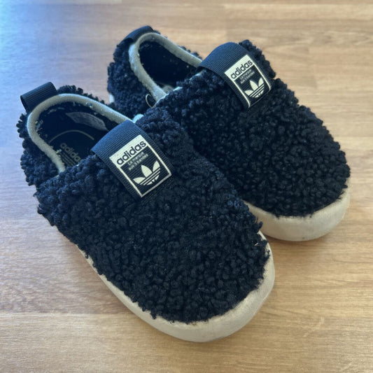 Adidas Sherpa Black Sneakers - 8.5