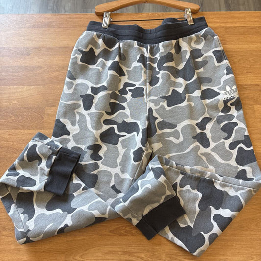 Adidas Sweatpants - 14/16
