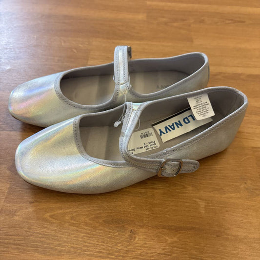 NWT Old Navy SIlver Flats - 2