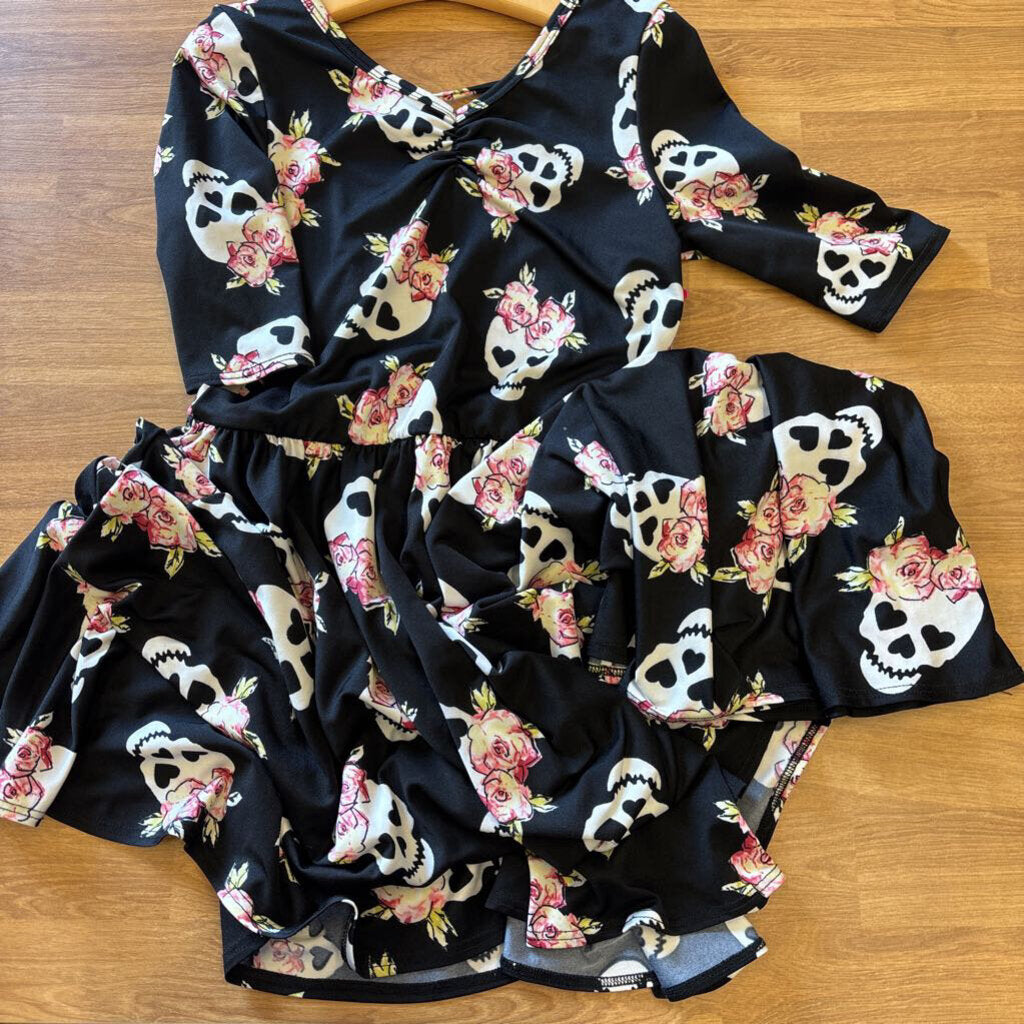 Dot Dot Smile Skull 3/4 Sleeve Twirl Dress - 8/10