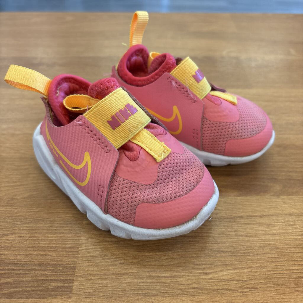 Nike Pink Sneakers - 3