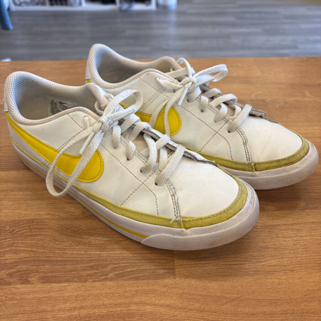 Nike White/Yellow Sneakers - 5