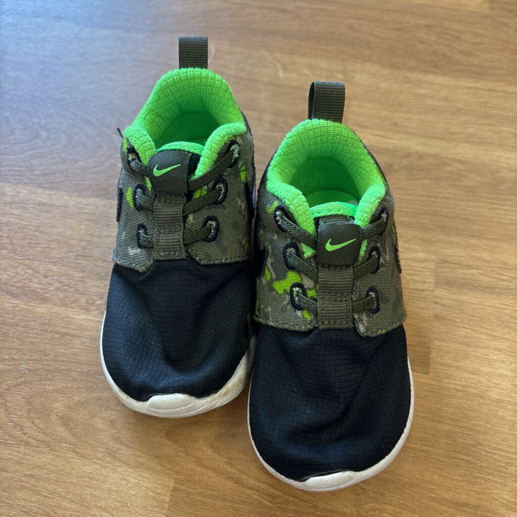 Nike Black Camo Sneakers - 5