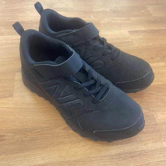 New Balance Black Sneakers - 4