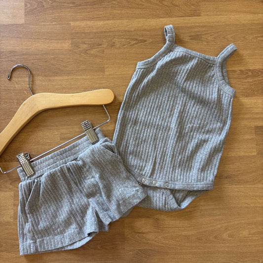 Kate Quinn Ribbed Two Pc Set - 6/12m