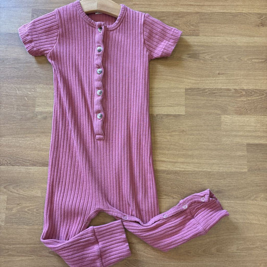 Kate Quinn Ribbed SS Romper (wear) - 18/24m