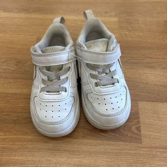 Nike White High Top Sneakers - 6