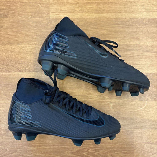 Nike Black Cleats - 1