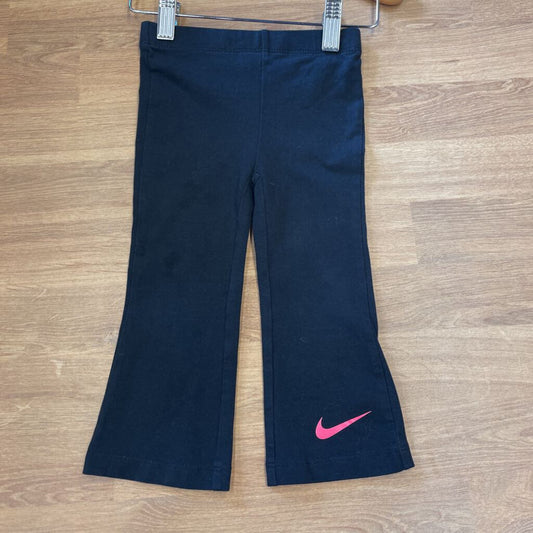 Nike Flare Legging - 18m