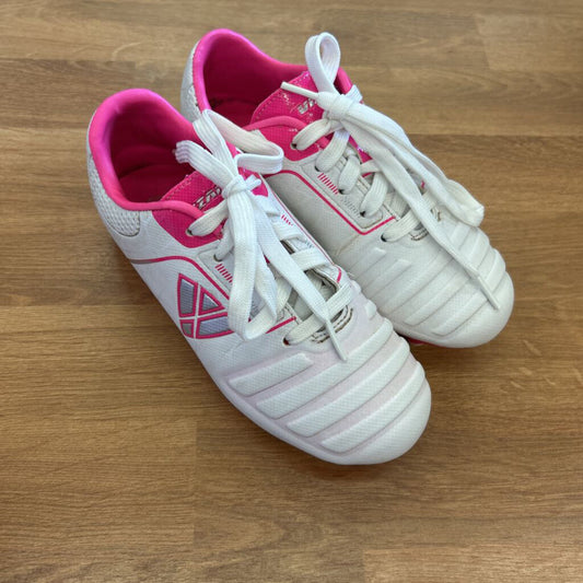 Vizari White Soccer Cleats - 12