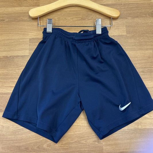 Nike Active Shorts - 8/9