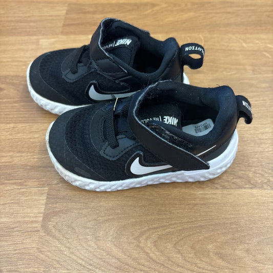 Nike Black Sneakers - 5